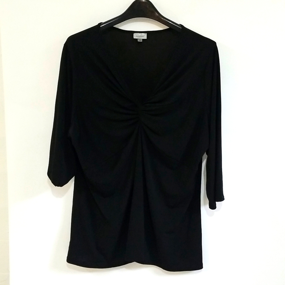 Womens Avenue 22/24 Black Twist Front Top